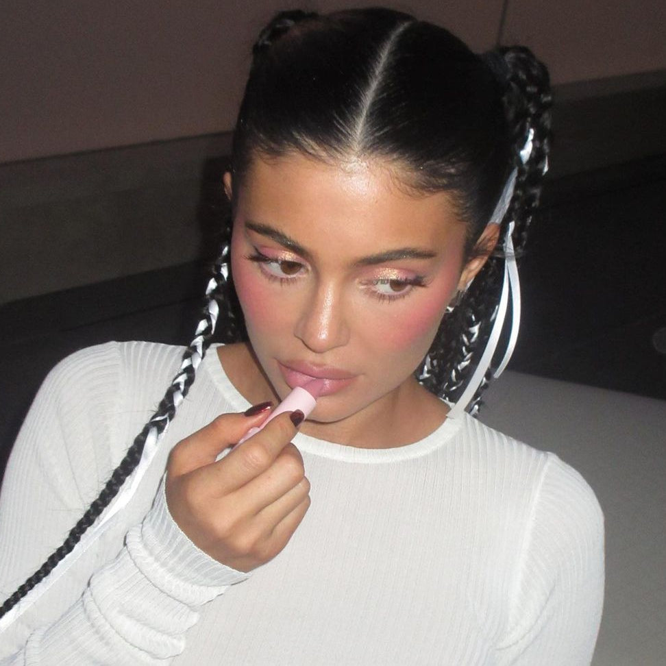Kylie's Cool Pink Look Kylie Cosmetics