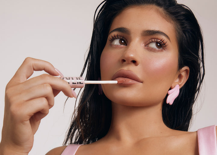 Kylie Jenner achieves a 'cozy glam' look with just a liquid lipstick and  her go-to sweatshirt