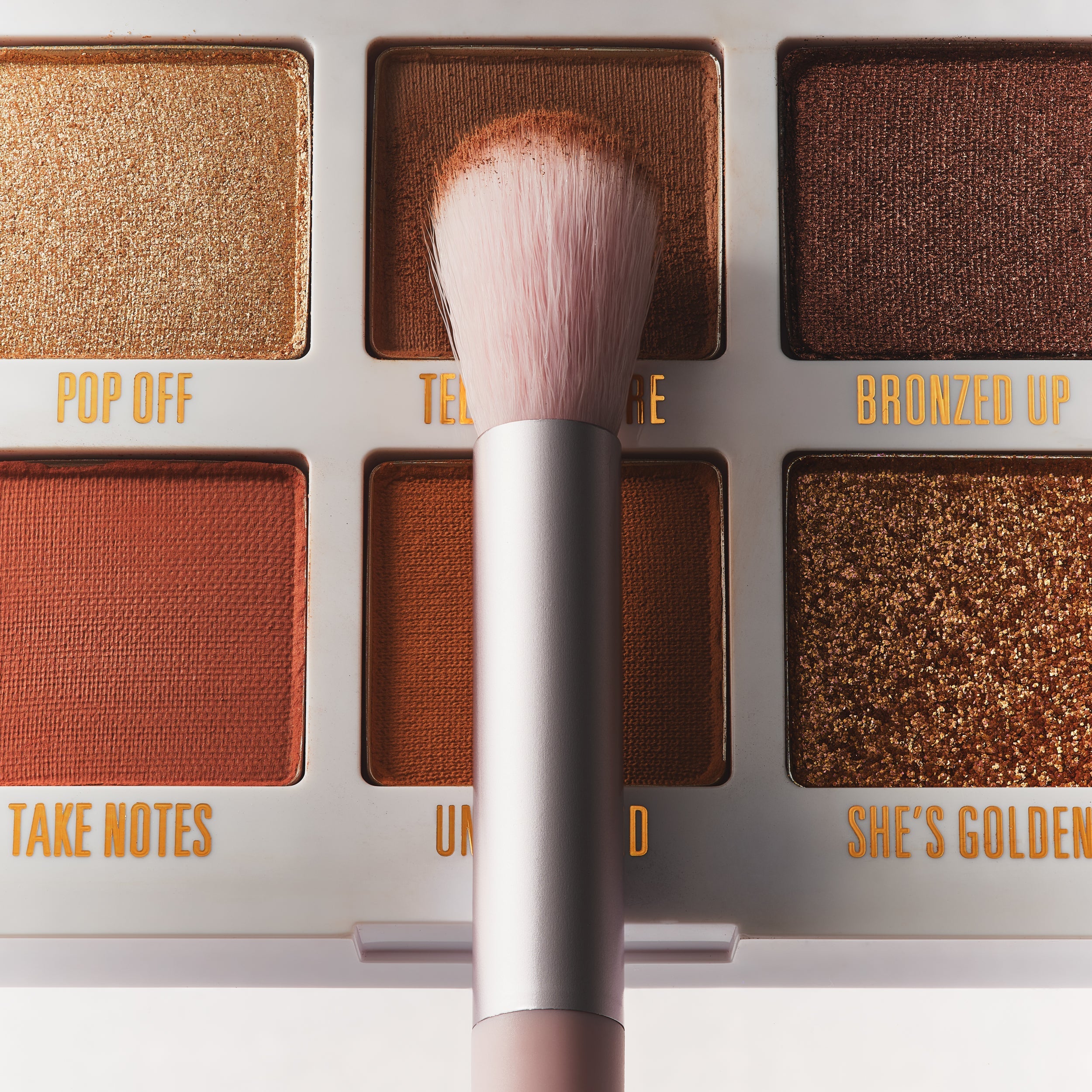 Eyeshadow All-Over Blending Brush 07 | Kylie Cosmetics by Kylie Jenner