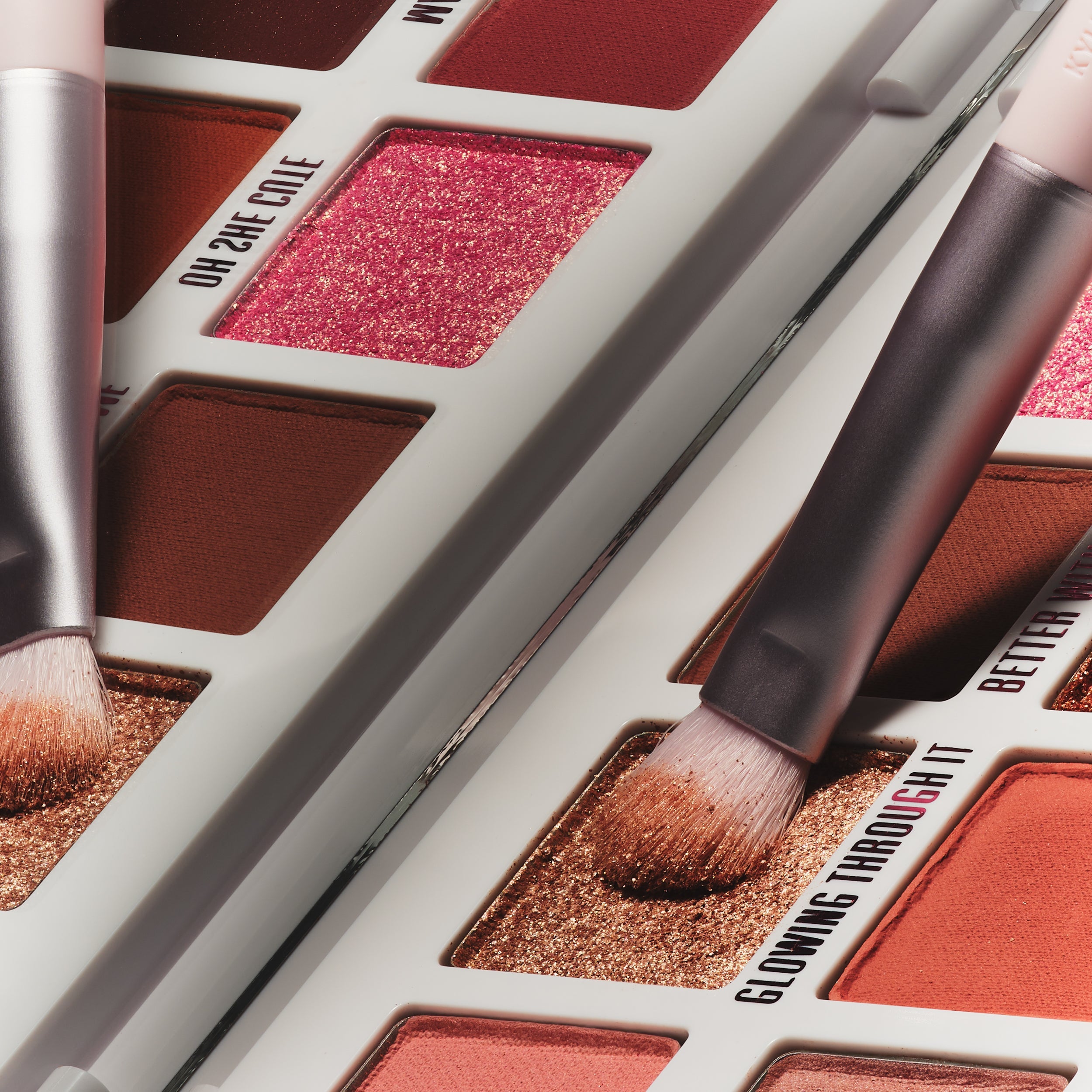Eyeshadow Packing Brush 09 | Kylie Cosmetics by Kylie Jenner