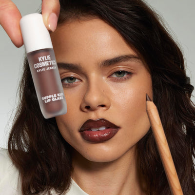 Glossy Lip Kit & Sugar Lip Scrub Duo