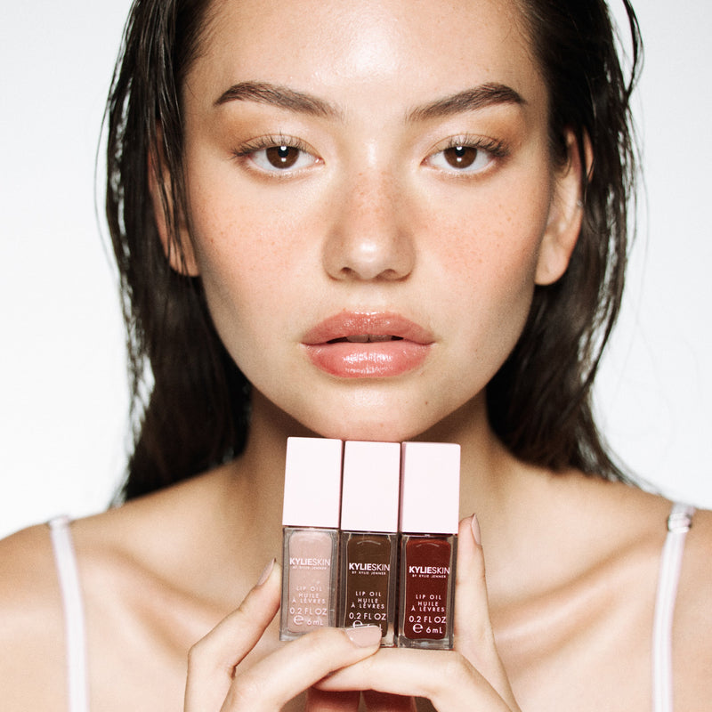 Kylie Cosmetics Lip Oil - Thumbnail 4