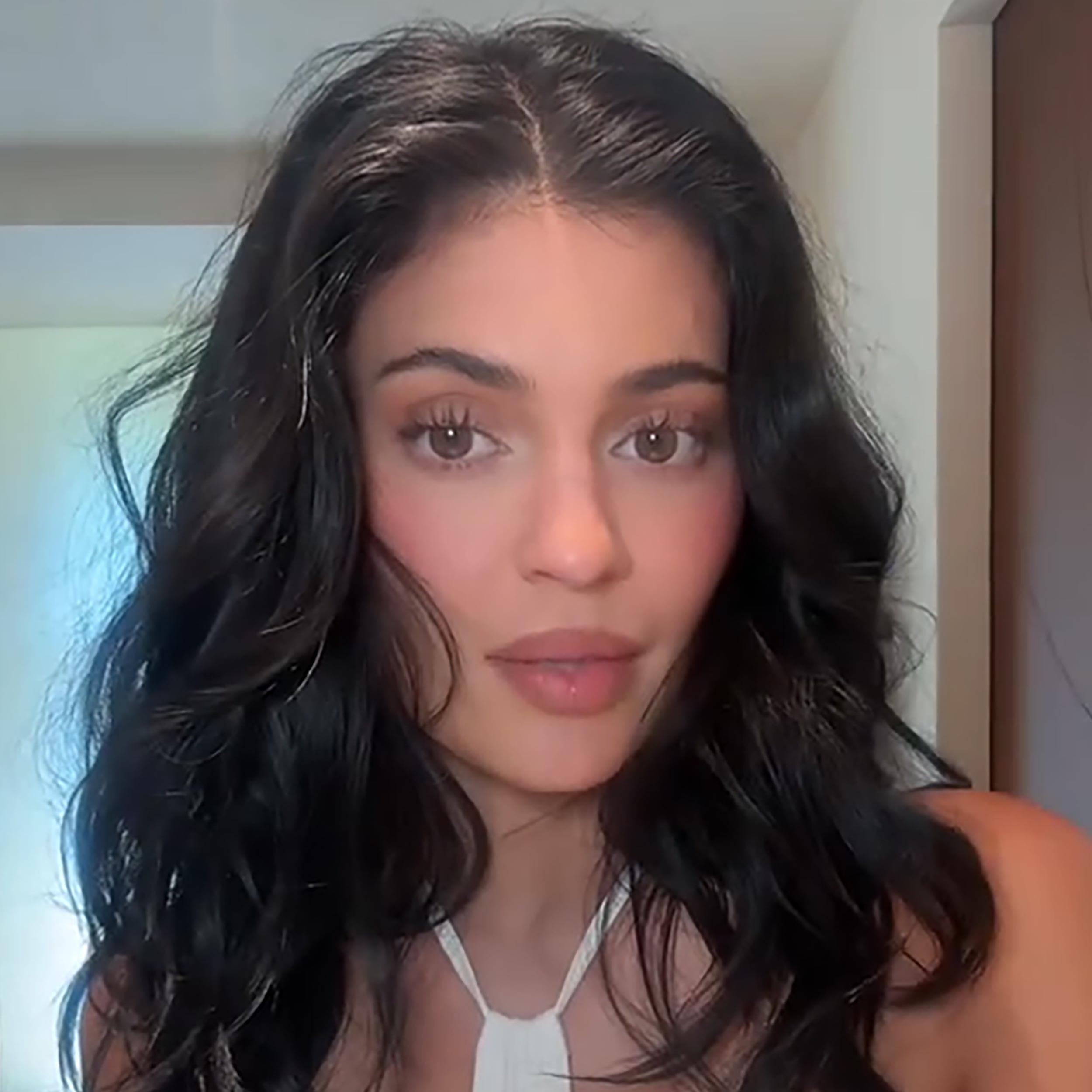 Kylie's Peach Mango Look Bundle | Kylie Cosmetics by Kylie