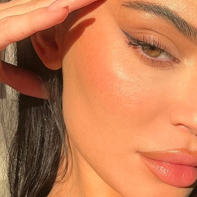 How To Achieve The Glowy Summer Makeup Look — VANITY STORIES